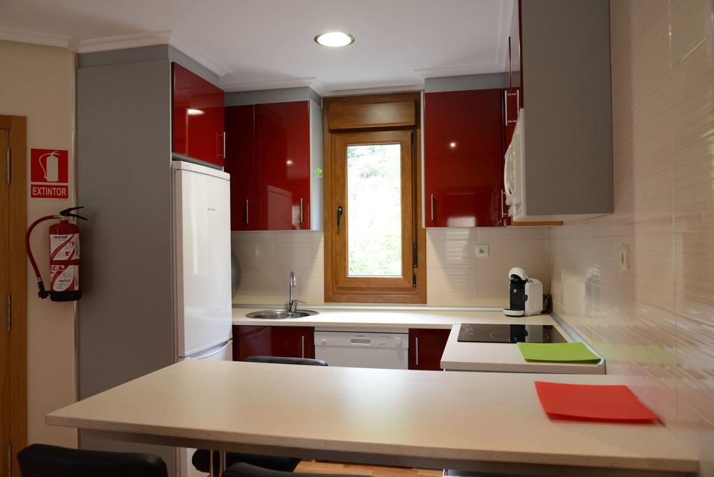 Apartamentos El Rincon De Limes Cangas del Narcea Szoba fotó