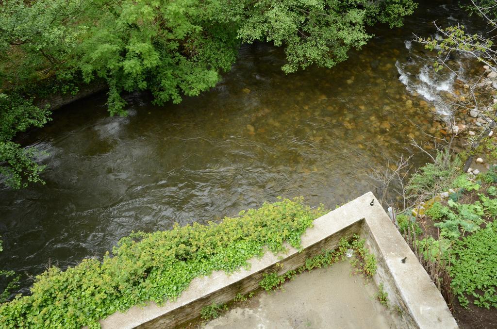 Apartamentos El Rincon De Limes Cangas del Narcea Kültér fotó