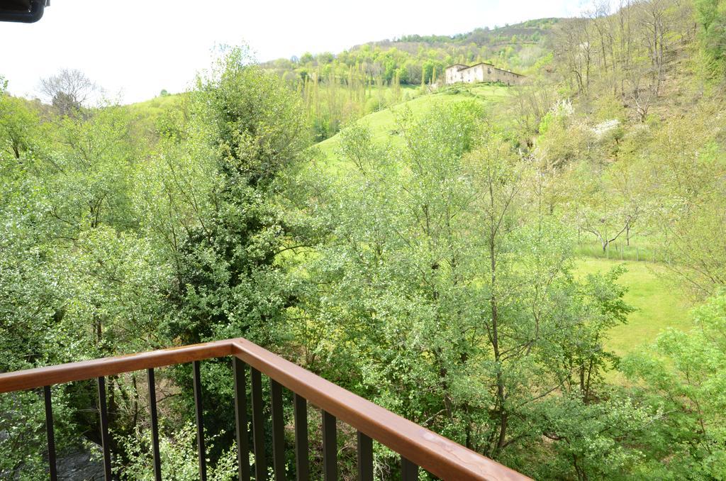 Apartamentos El Rincon De Limes Cangas del Narcea Kültér fotó