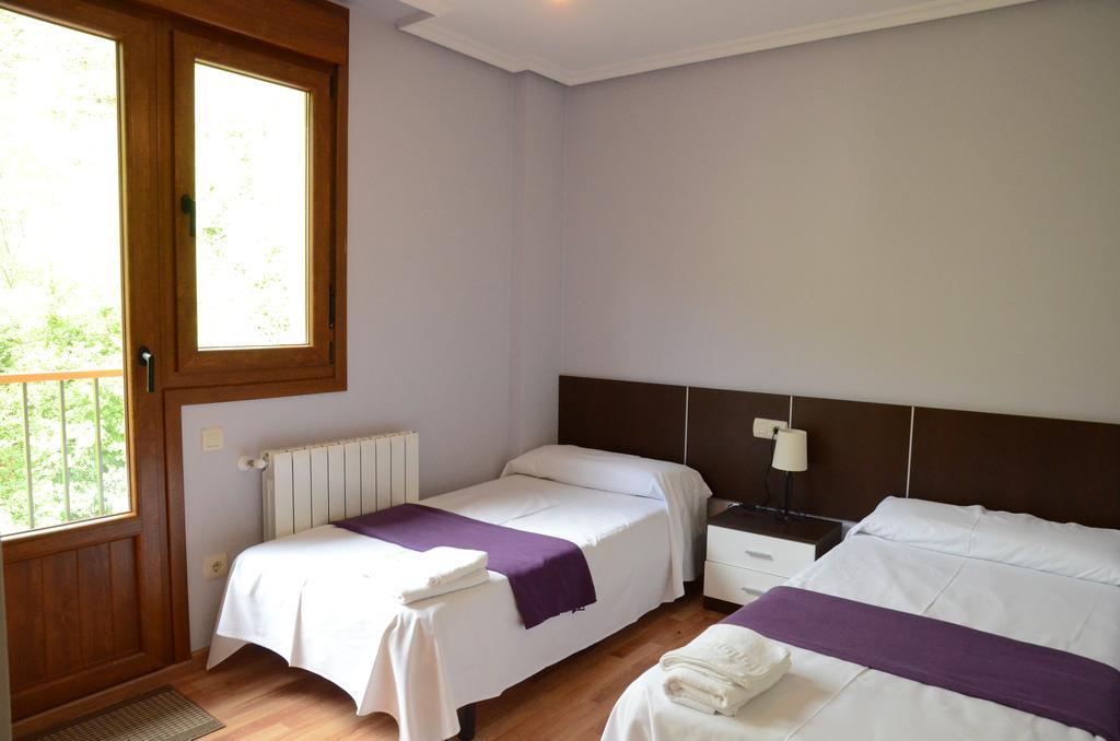 Apartamentos El Rincon De Limes Cangas del Narcea Kültér fotó