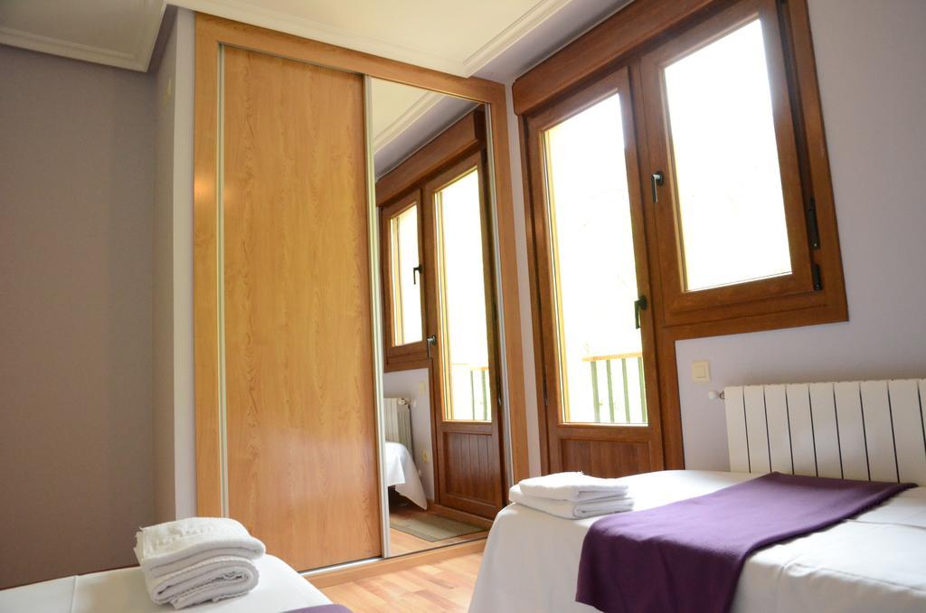 Apartamentos El Rincon De Limes Cangas del Narcea Kültér fotó