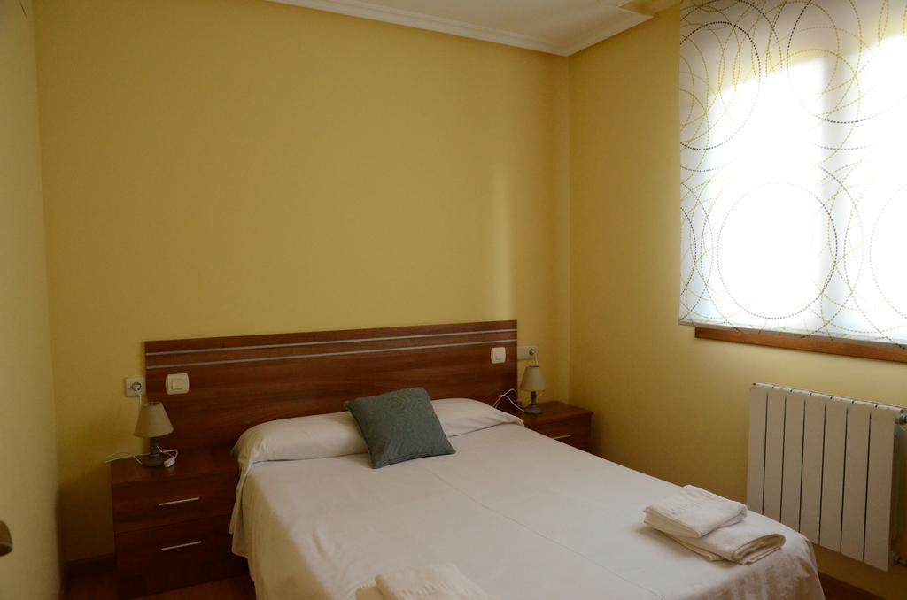 Apartamentos El Rincon De Limes Cangas del Narcea Szoba fotó